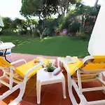 Casa Moura Golfe * 维拉摩拉